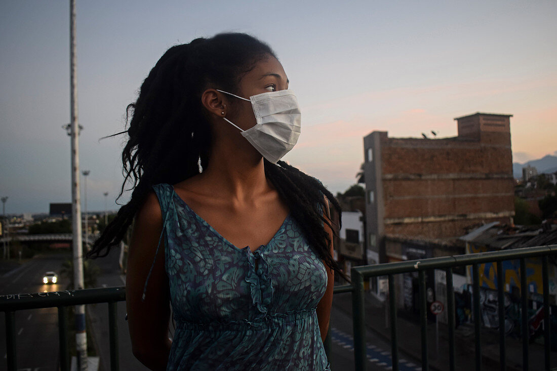 Woman wearing face mask