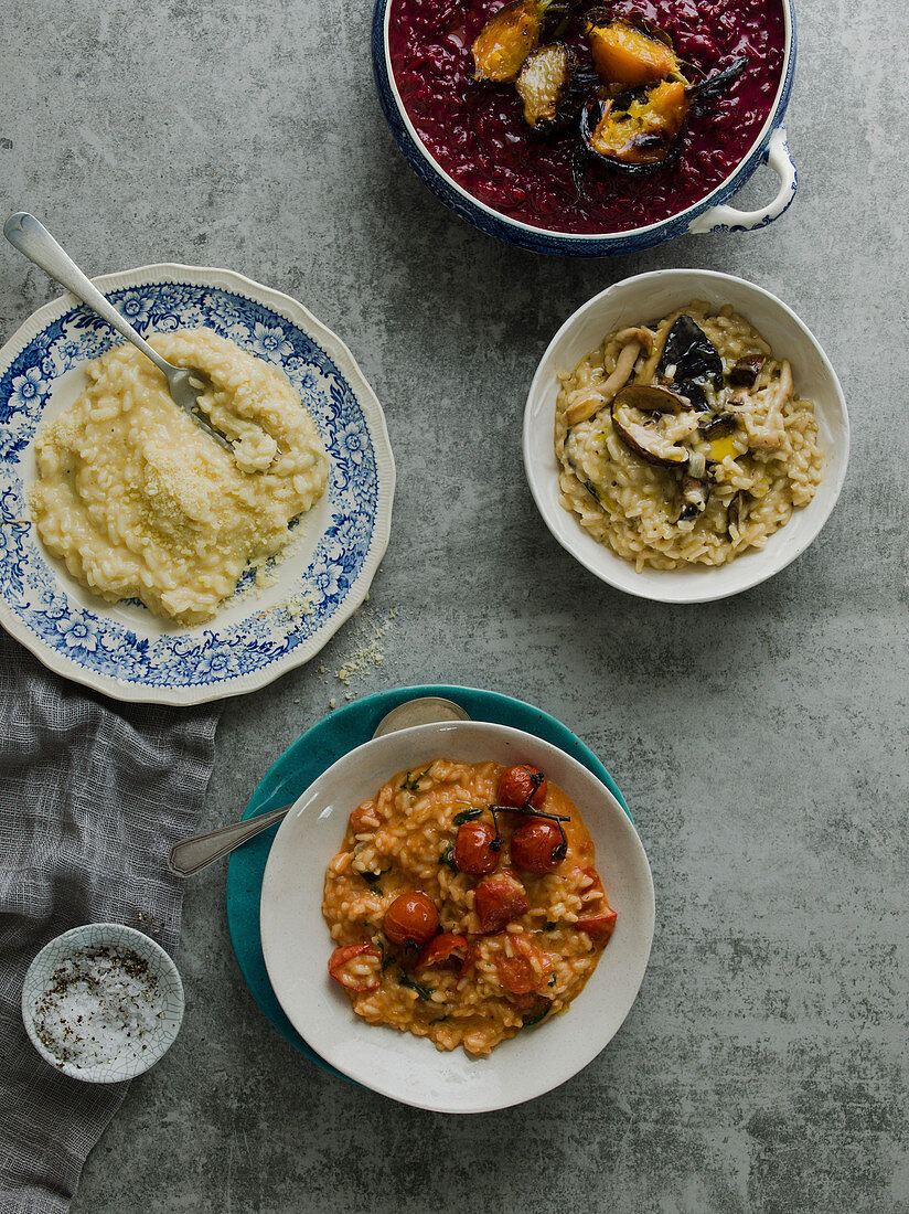 Various risottos (with hummus, with beetroot, with mushroom and with tomatoes)
