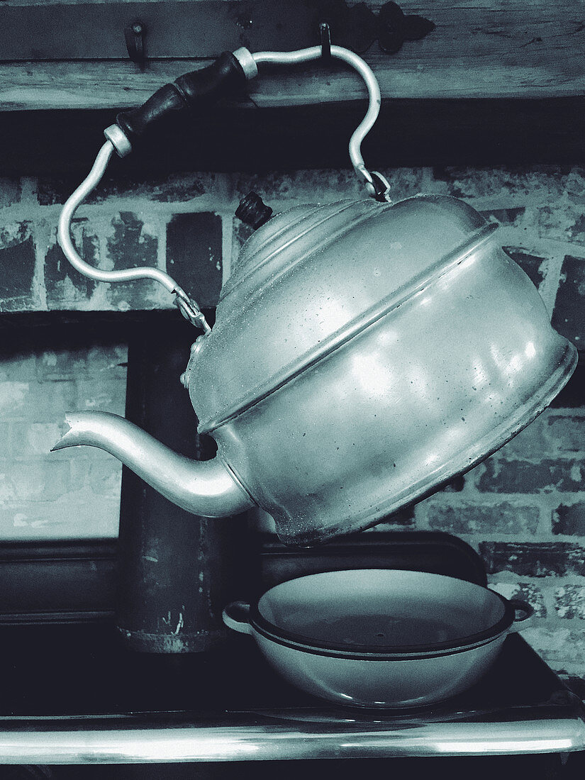 An old tea kettle