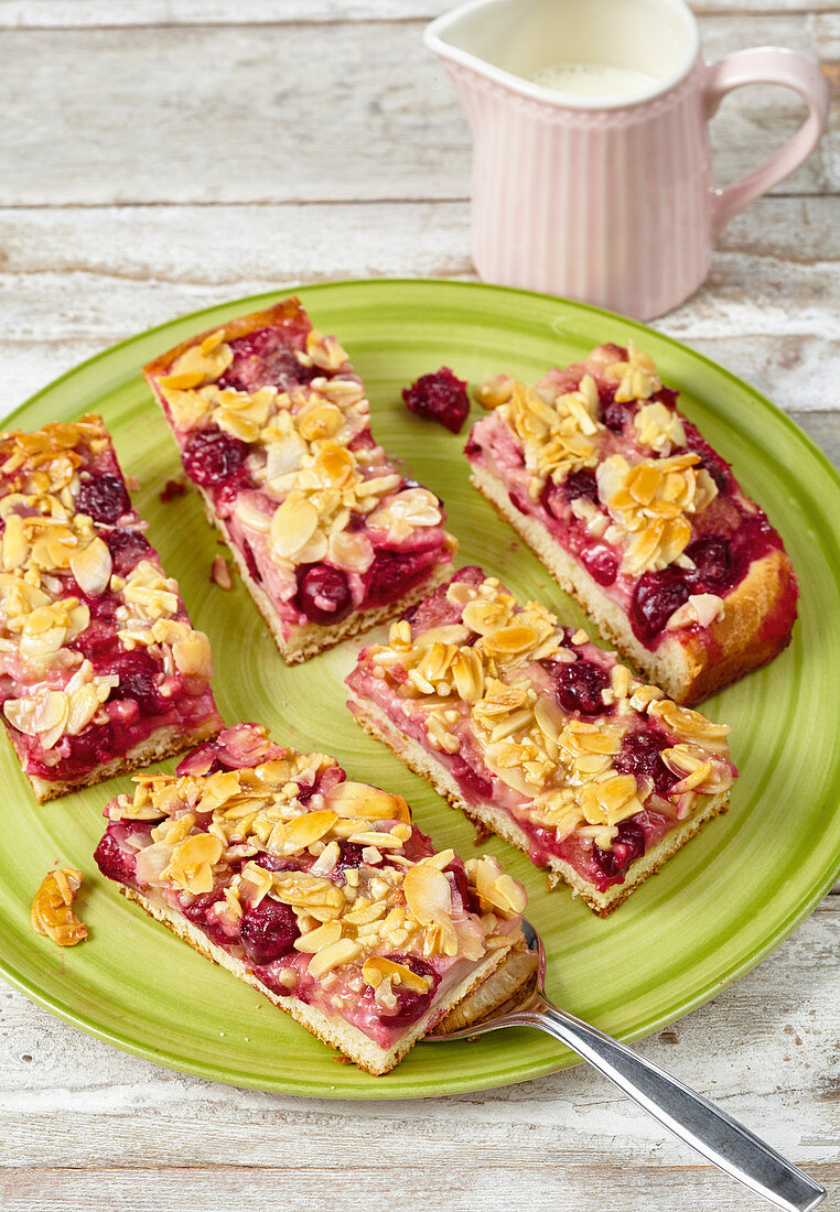 Florentine cherry cake slices with almonds