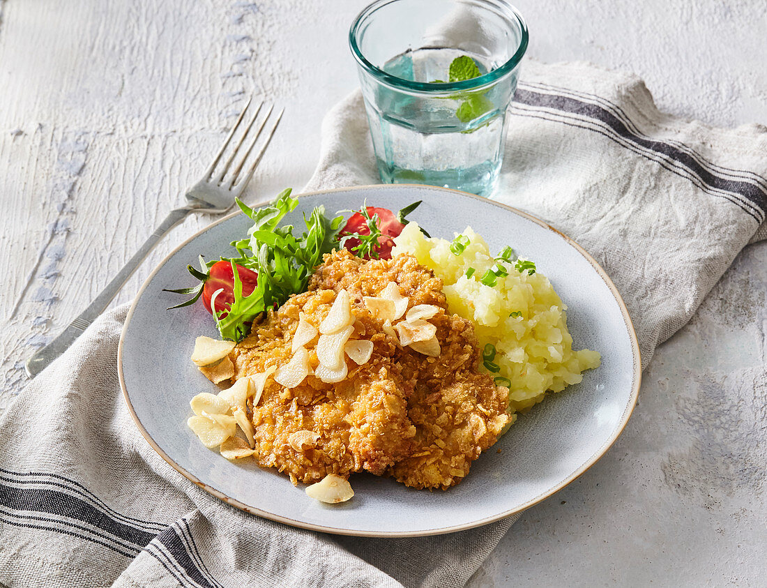 Garlic schnitzel with potatoes