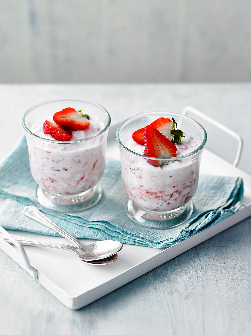 Erdbeer-Vanille-Joghurt (zuckerfrei)
