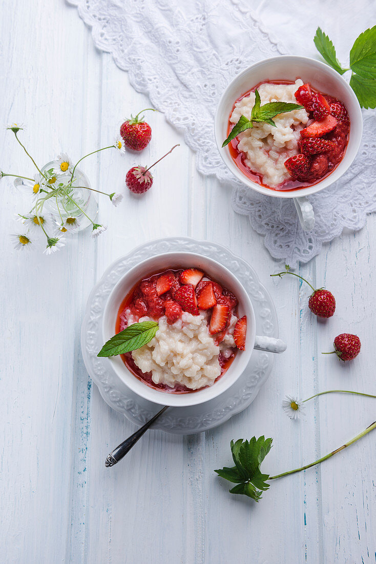 Almond milk rice with strawberry compote