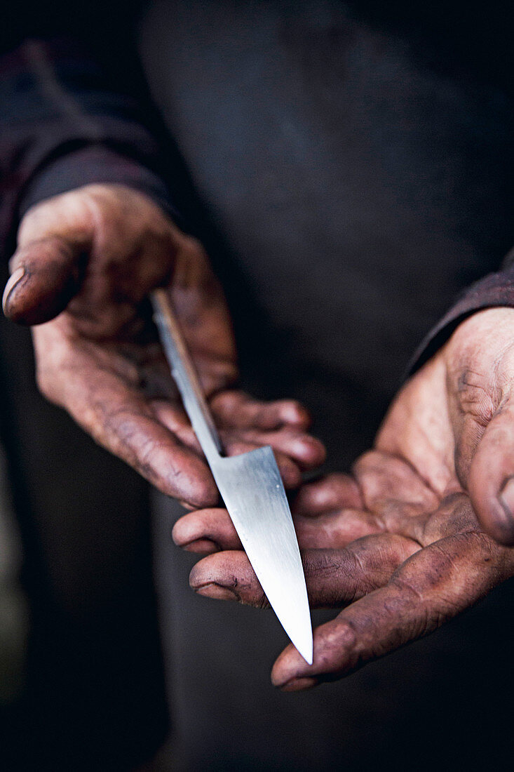 Nachhaltig geschmiedetes Messer
