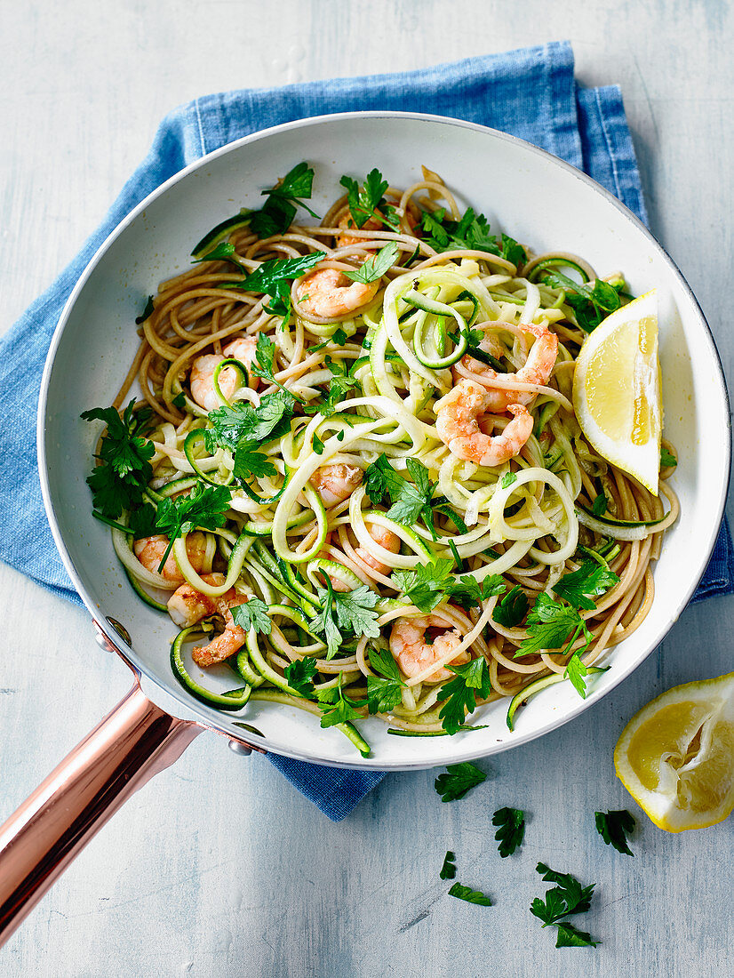 Spaghetti with courgette and garlic prawns
