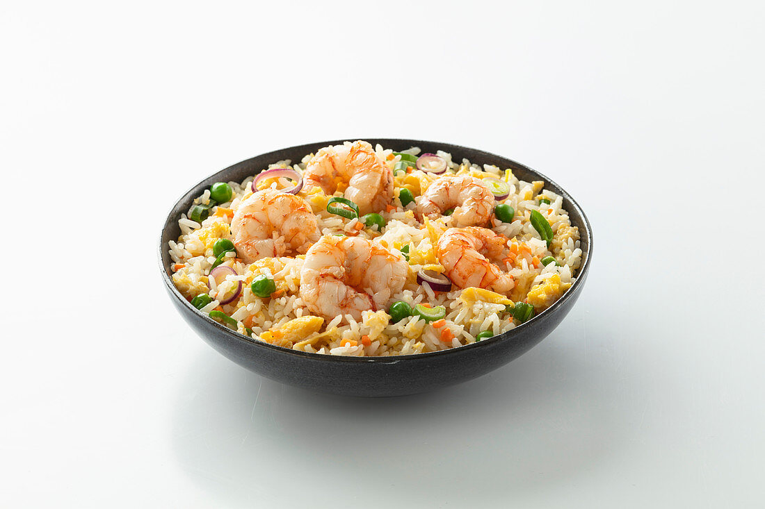 Chinese rice with shrimps and vegetables