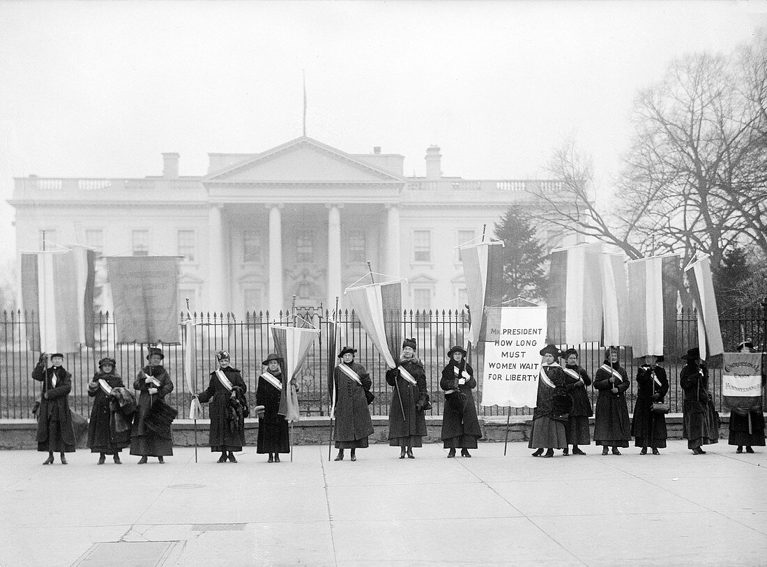 Suffragette picket at White House, USA, 1917