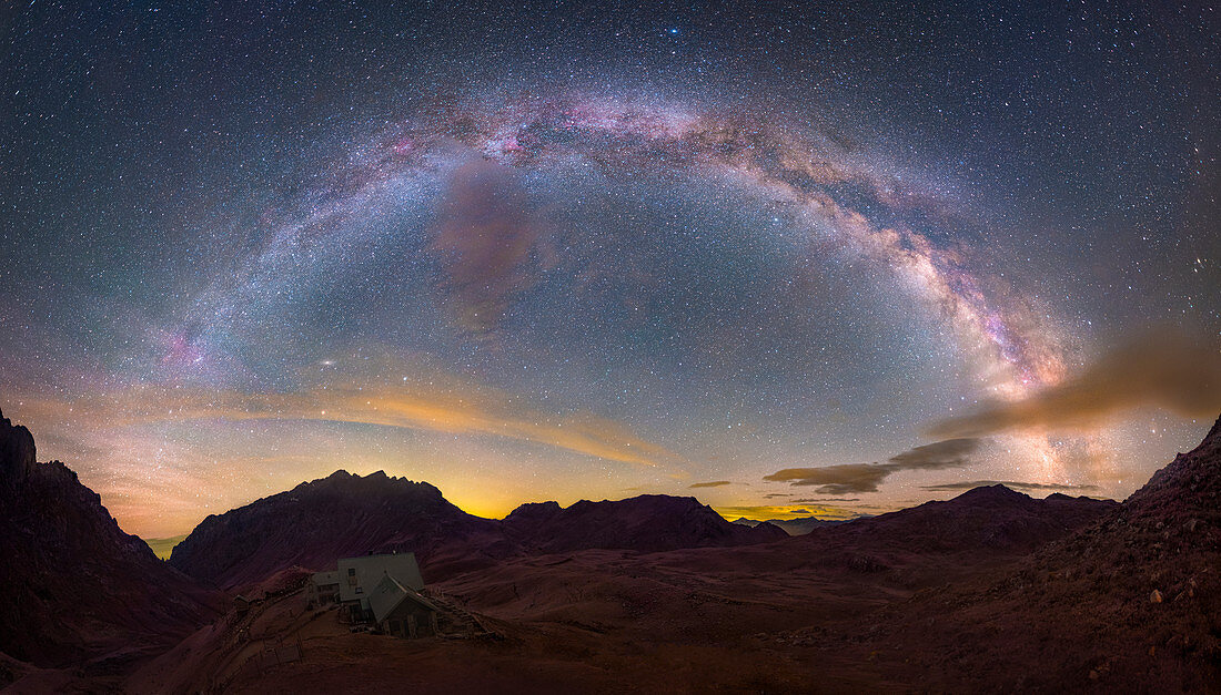 Milky Way over Picos de Europa mountains