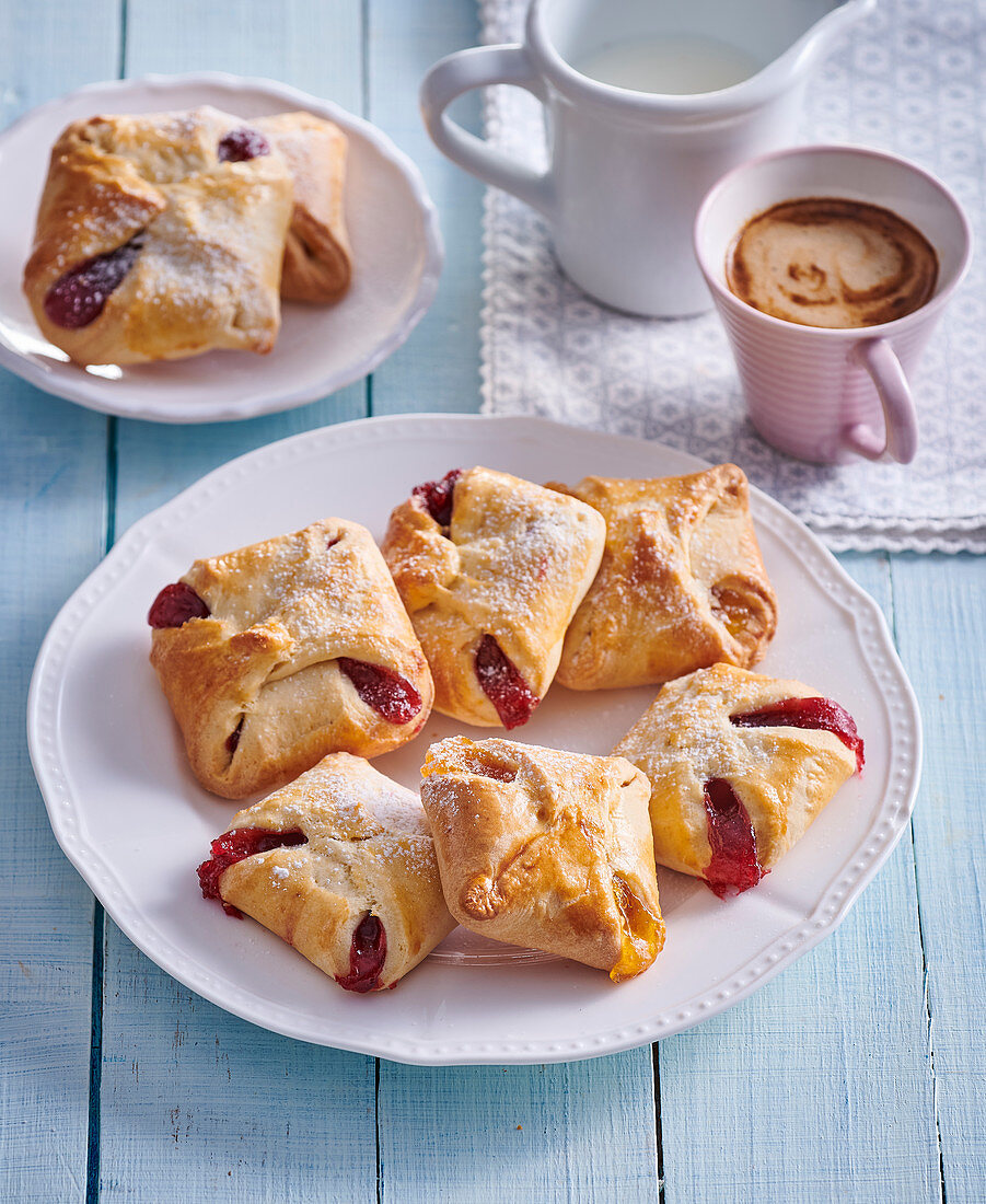 Pastry filled with cherry and apricot jam