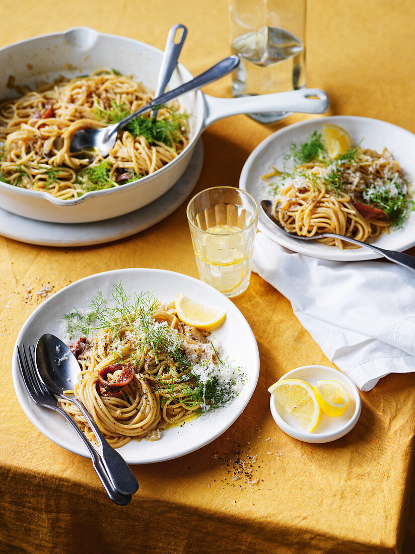 Spaghettini with butter and anchovies