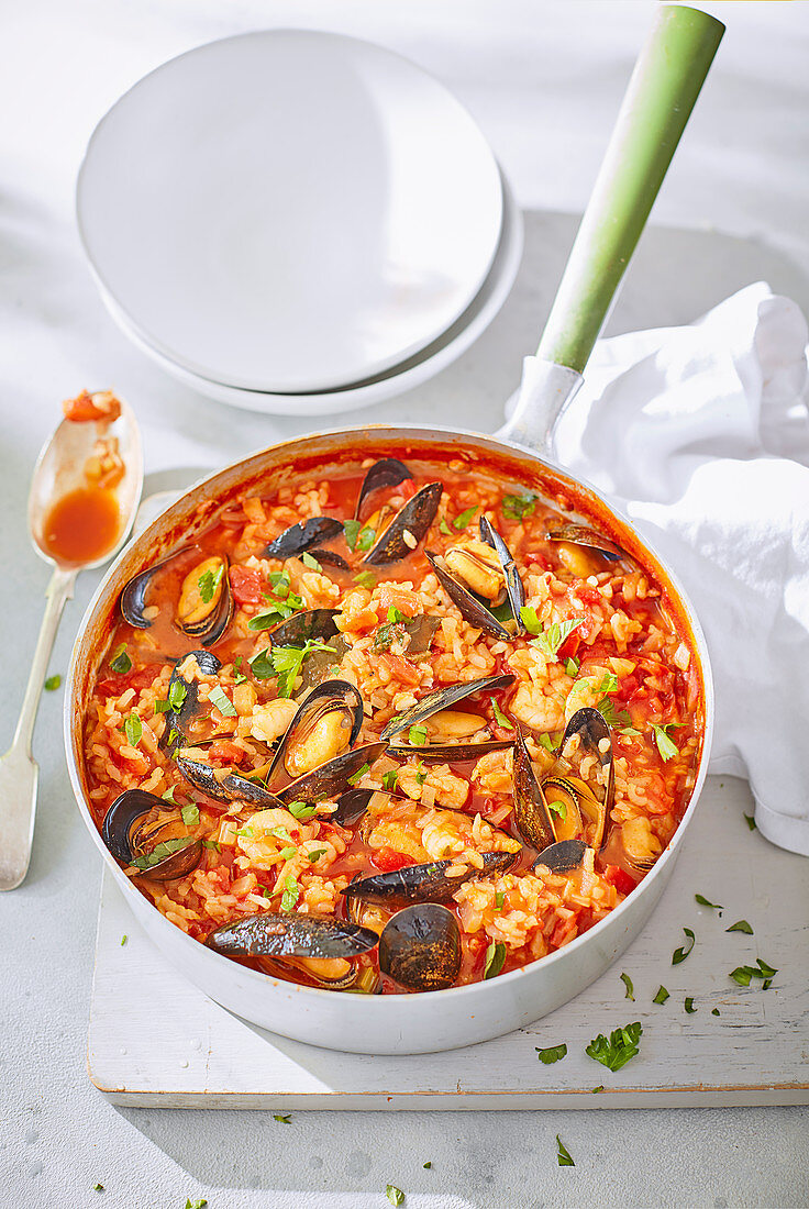Rice with seafood and tomatoes (Portugal)