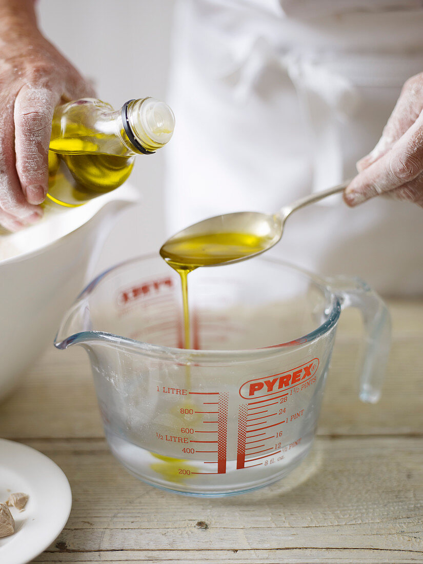 Measuring olive oil