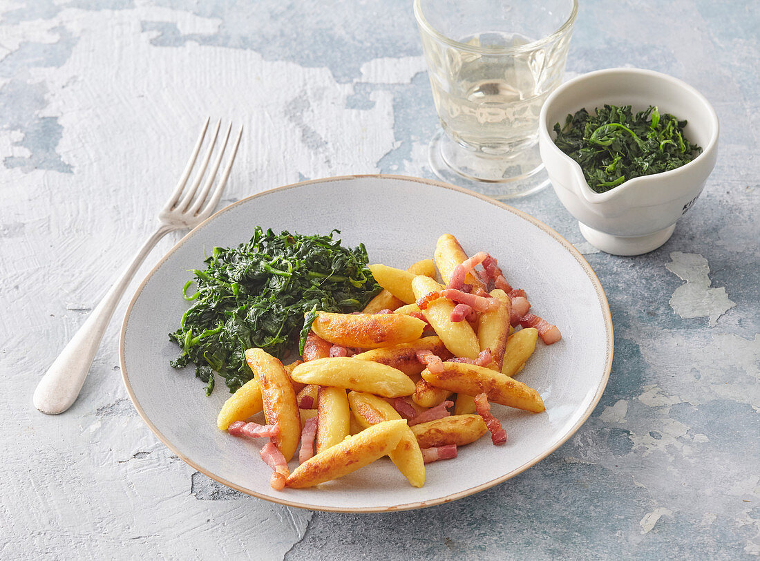 Potato cones with spinach