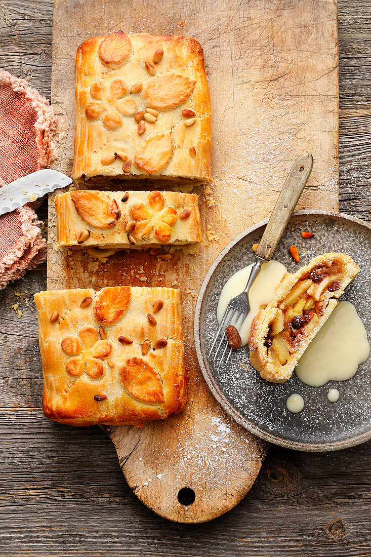 Südtiroler Apfelstrudel