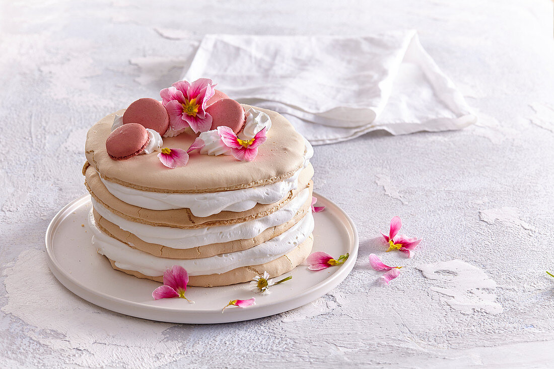 Shortbread spring cake from casket dough