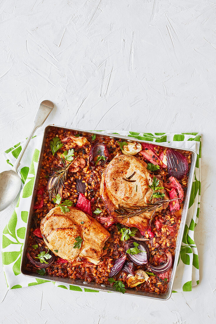 Pork chops with rhubarb and grains