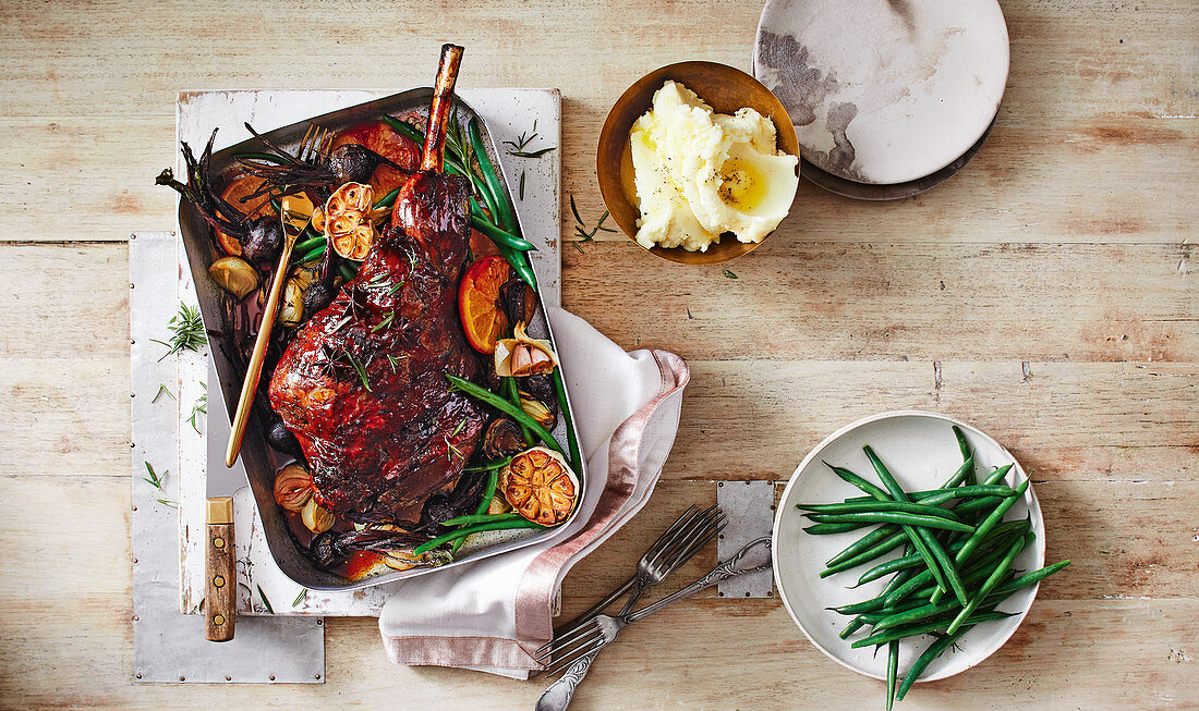 Lammbraten mit Glühweinglasur