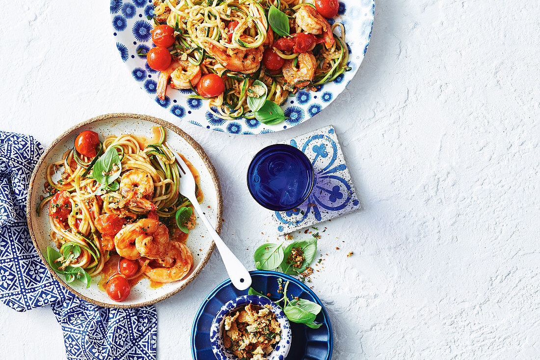 Quick garlic and chilli prawn zoodles