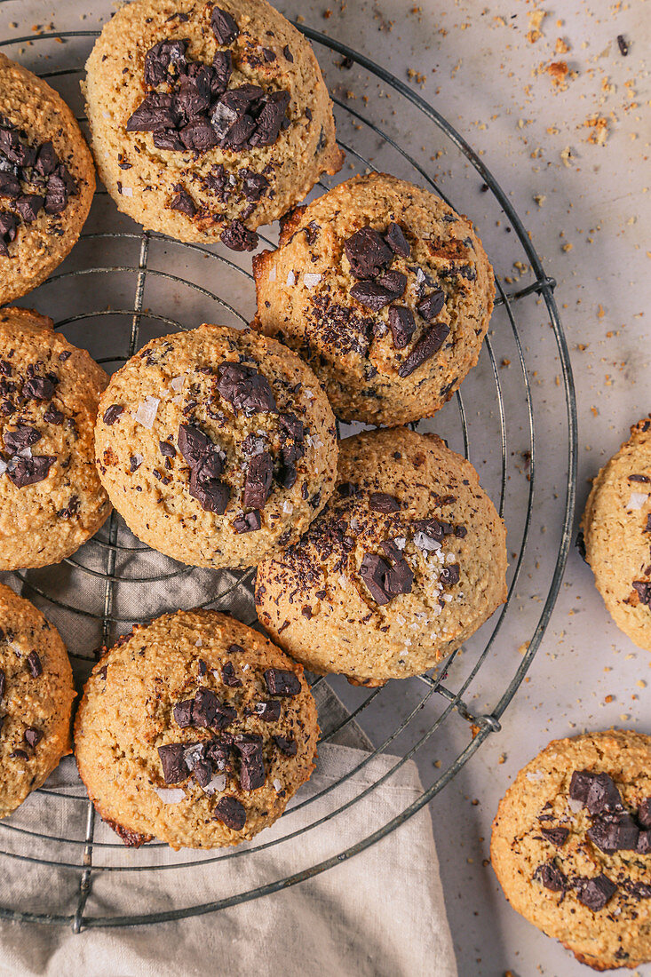 Glutenfreie Erdnusskekse mit Schokolade