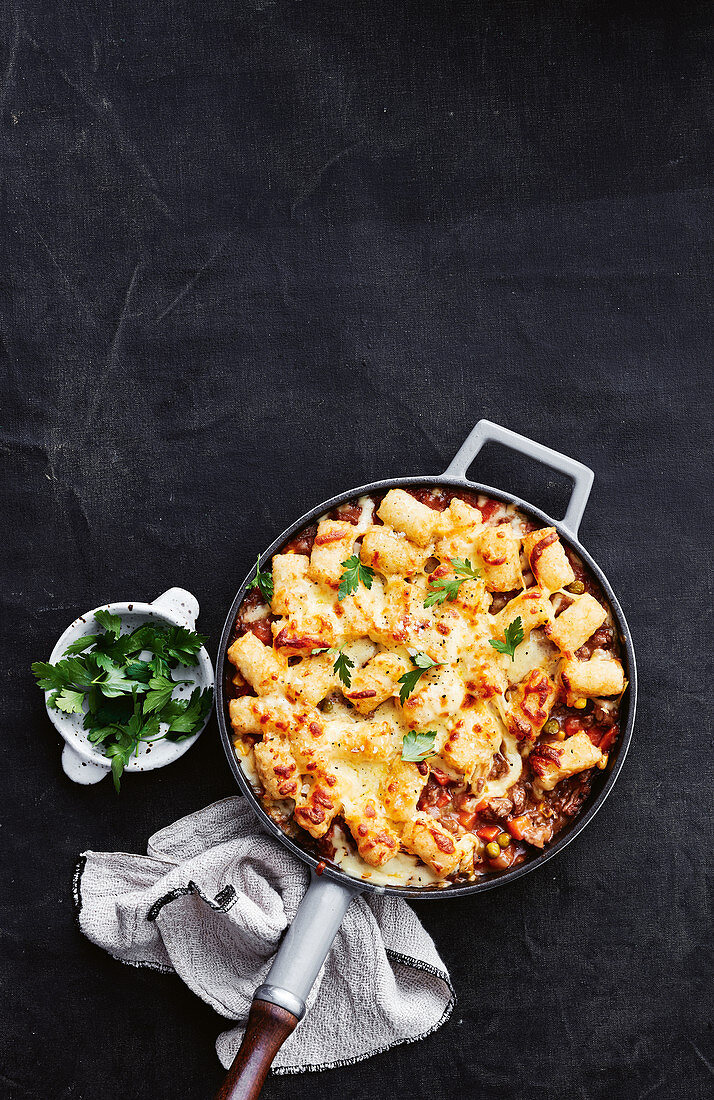 Shepherd’s Pie mit Haube aus Kartoffelkroketten