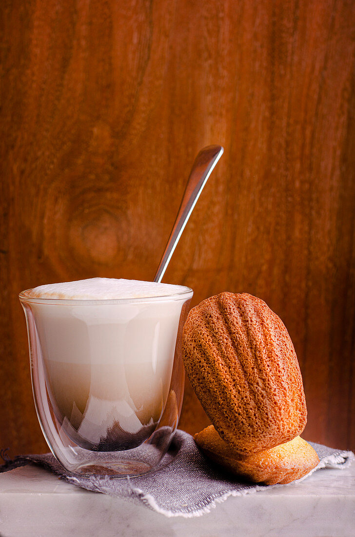 French madeleine with caffe latte