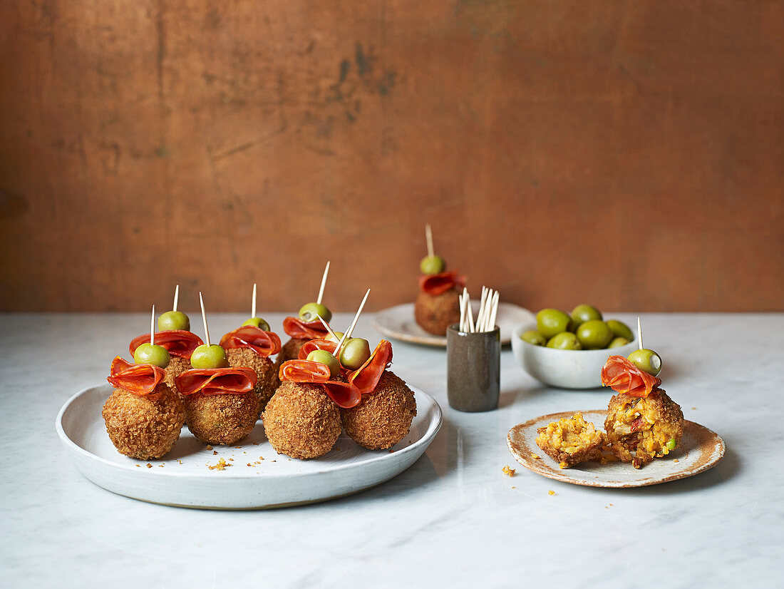 Paella arancini bites