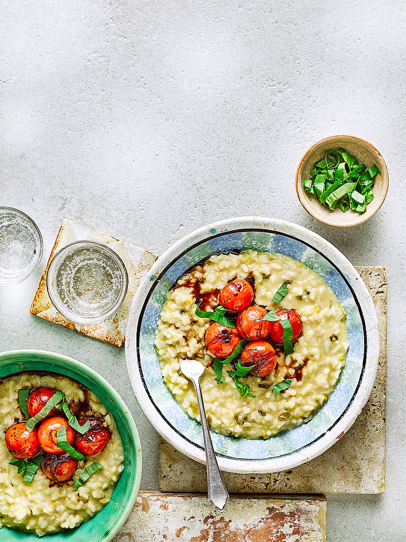 Risotto with Cheddar, spring onions and Balsamic tomatoes