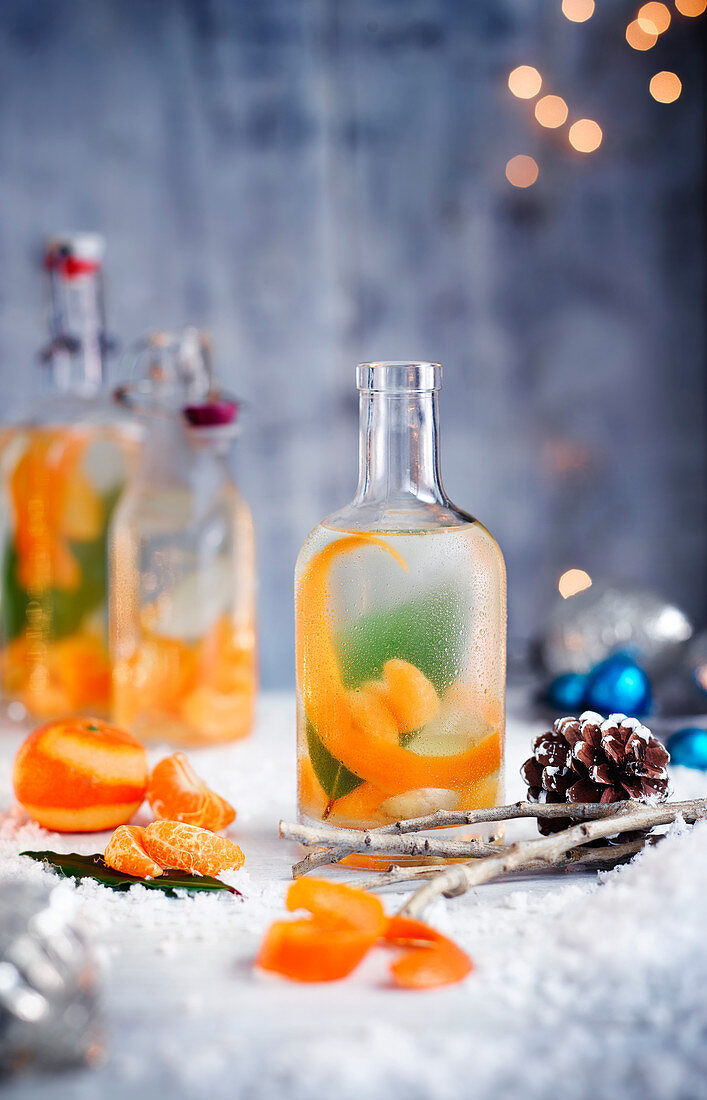 Gin aromatisiert mit Mandarine, Lorbeer und Ingwer