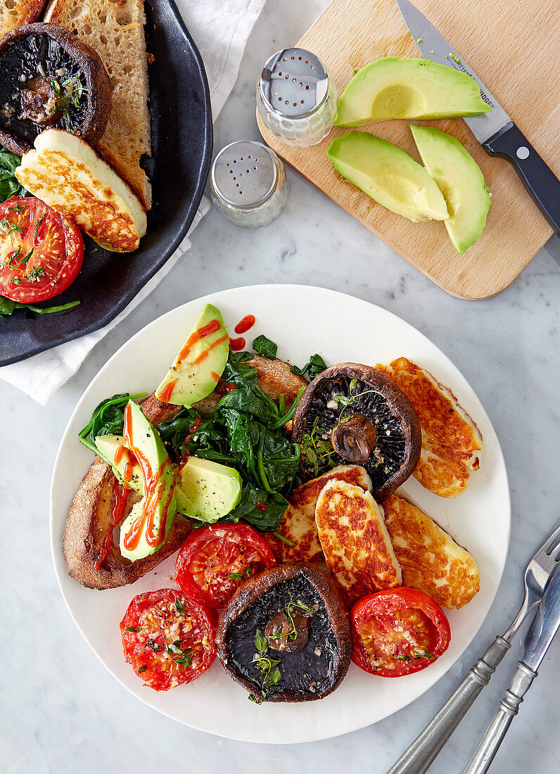 Halloumi and vegetable mixed grill