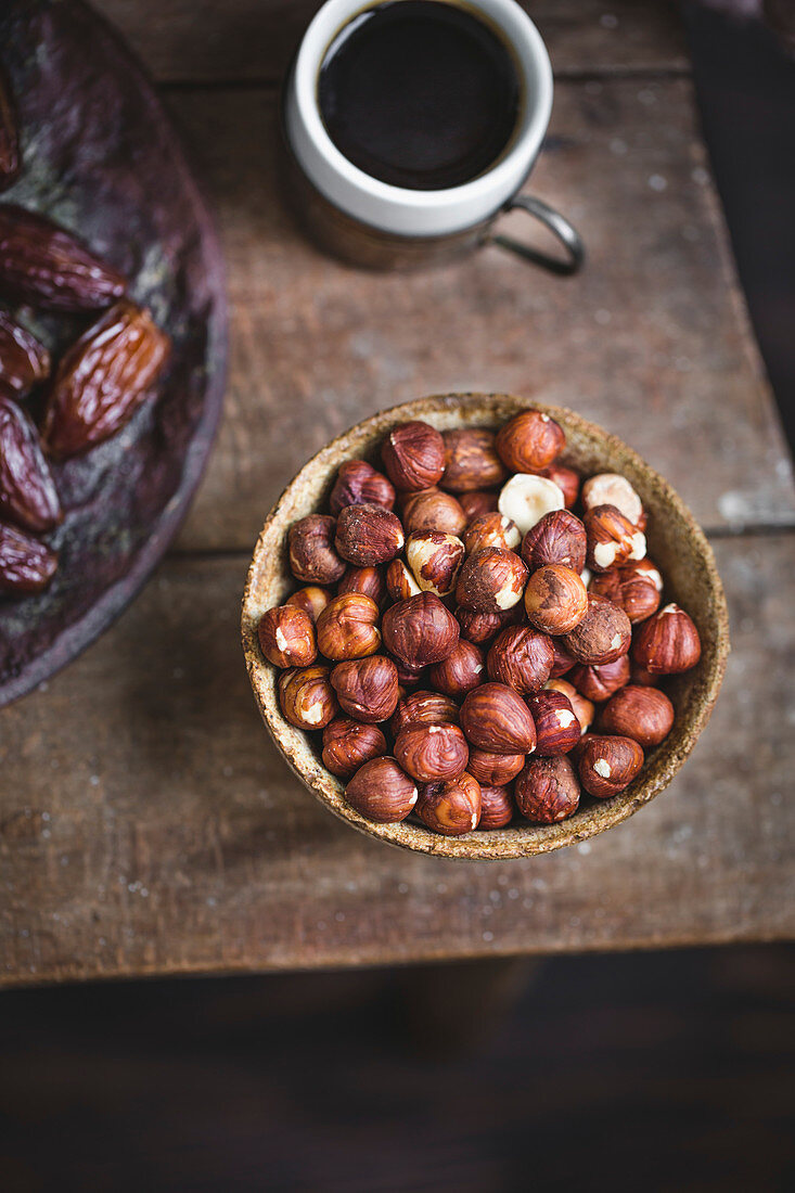 Hazelnuts, dates and coffee
