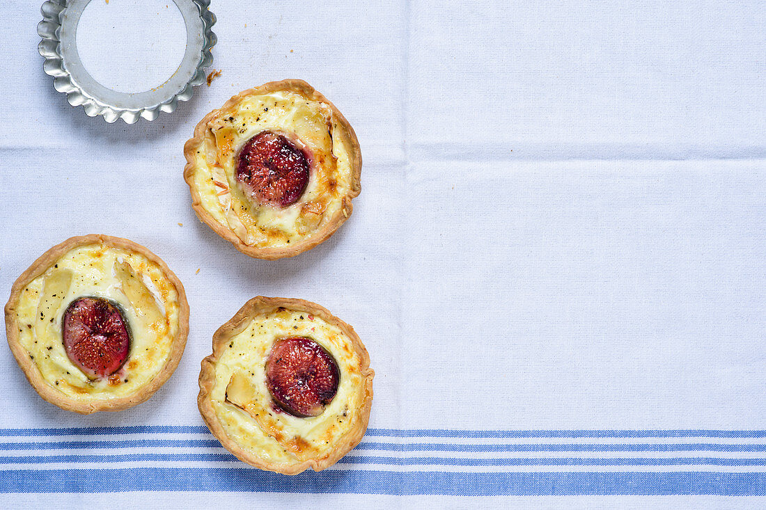 Fig and brie tart