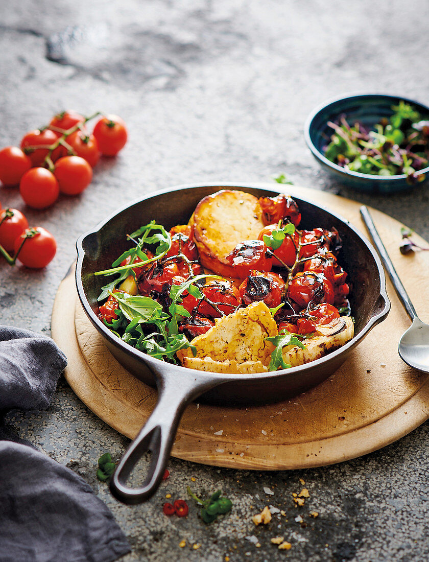 Karamellisierte Tomaten mit Feta