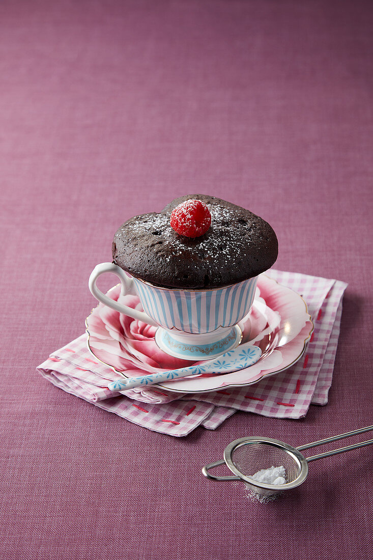 Tassenkuchen mit Himbeere