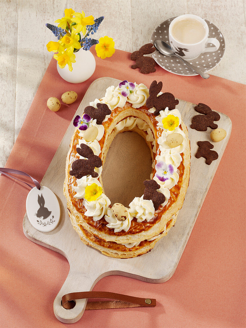 'Lettercake' Easter cake with mascarpone cream
