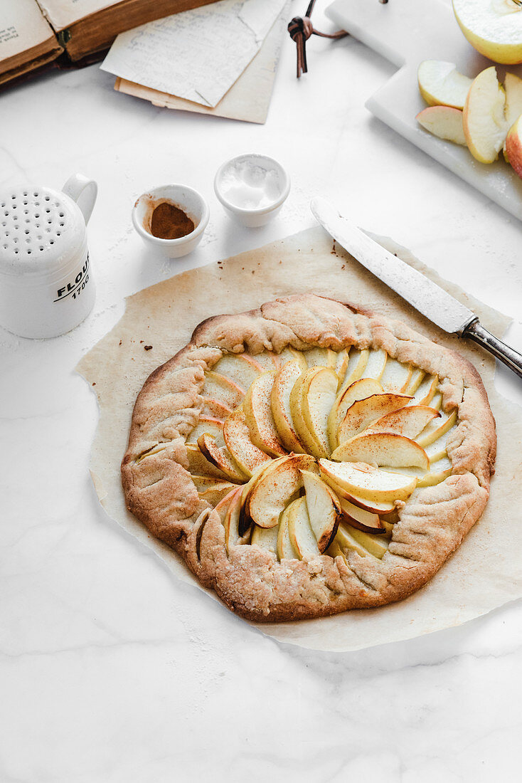 Galette rustic tart with apples and cinnamon