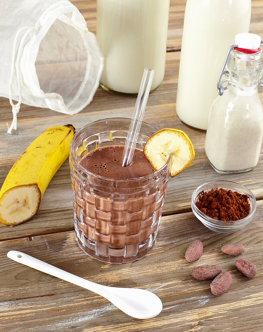 Chocolate oat shake with banana
