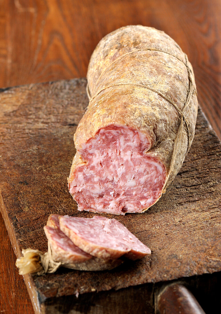 Soppressata veneta (sausage specialty from Veneto, Italy)