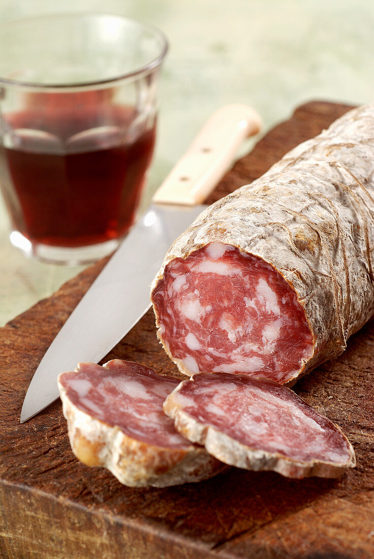 Salame di Varzi (Salamispezialität aus der Lombardei, Italien)