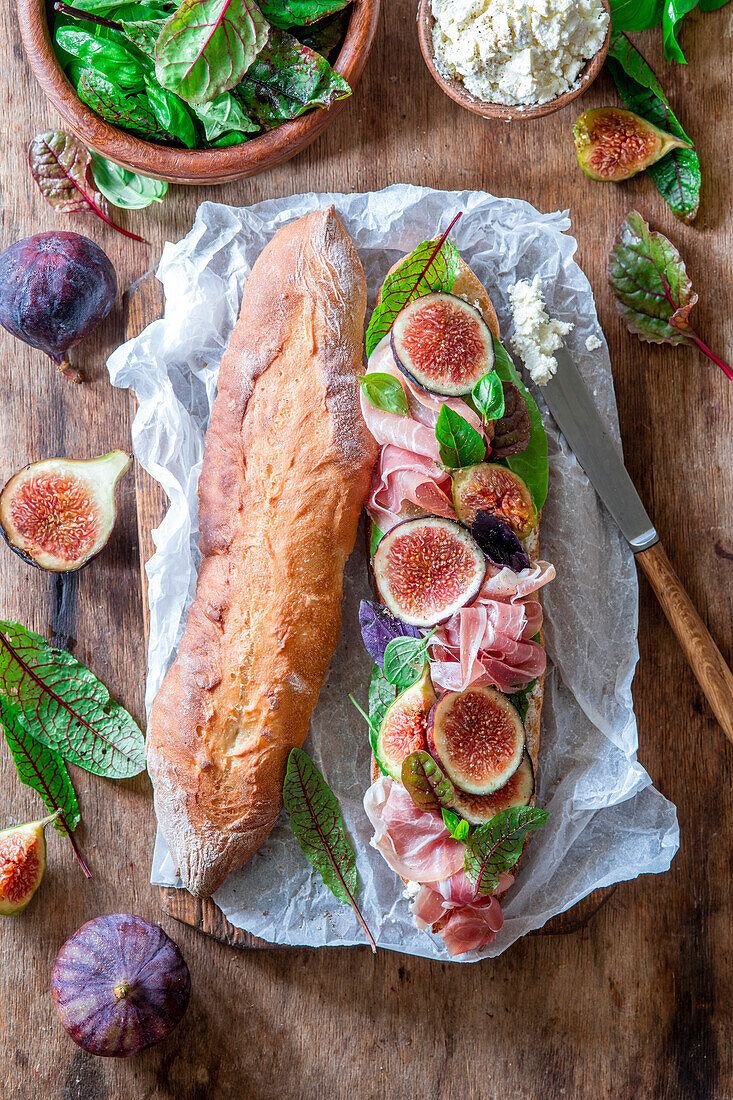 Fig and prosciutto sandwich