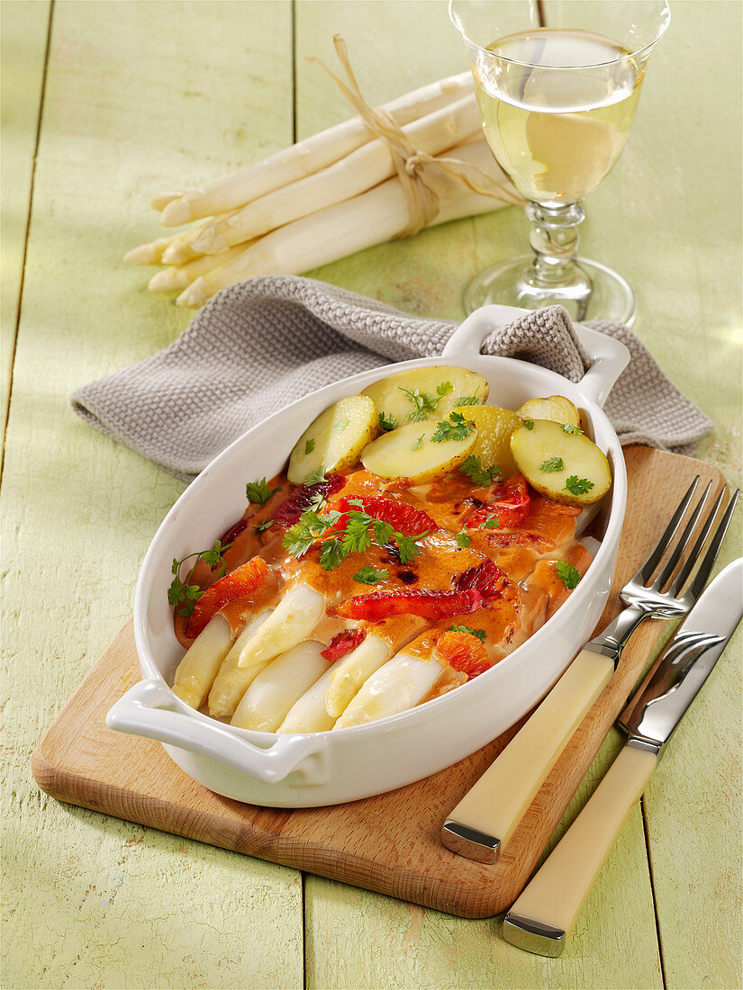 White asparagus with Maltese sauce