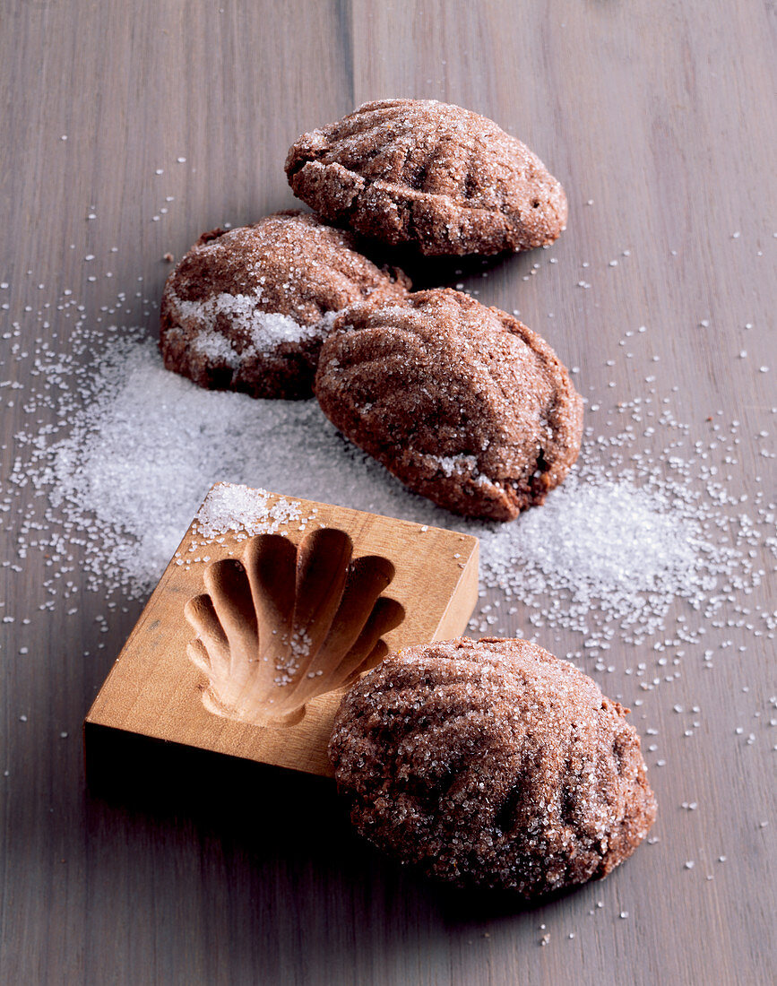 Bärentatzen (madeline-style cakes)