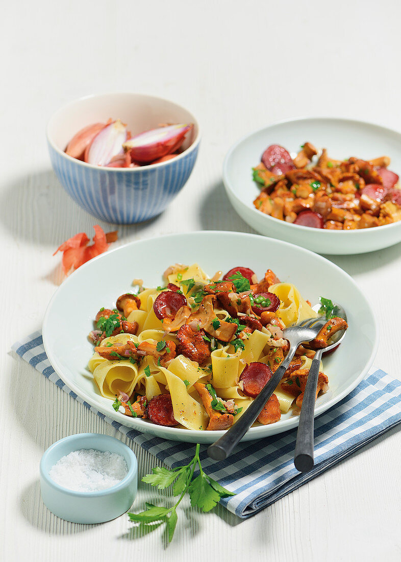 Tagliatelle with cabanossi and chanterelle mushrooms