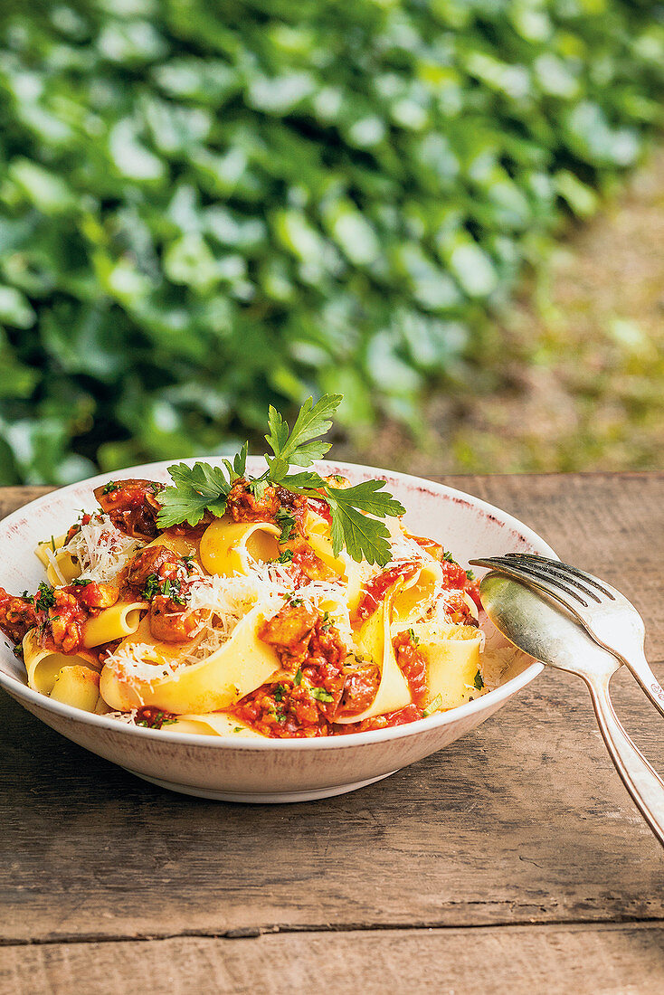 Pappardelle mit Pilz-Bolognese