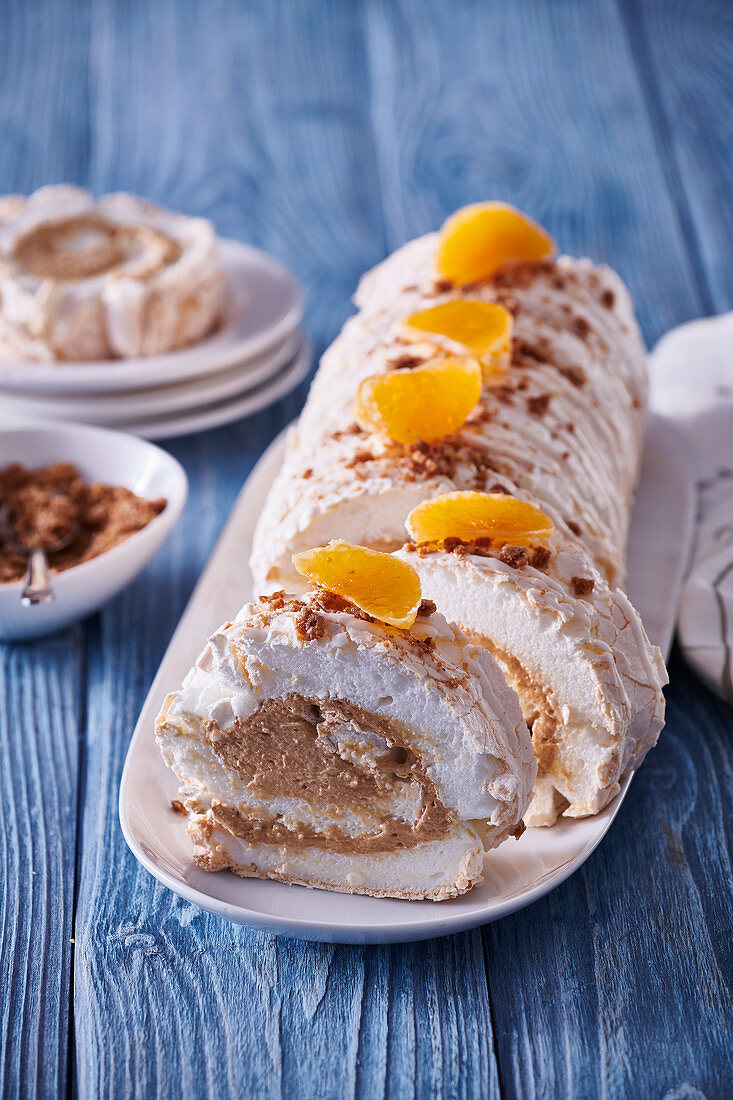 Meringue roll with caramel cream