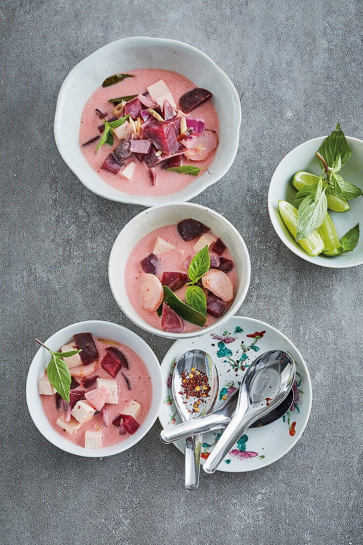 Indochine borscht with tofu