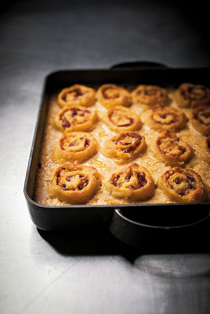 Pikante Griebenschnecken aus Kartoffelteig