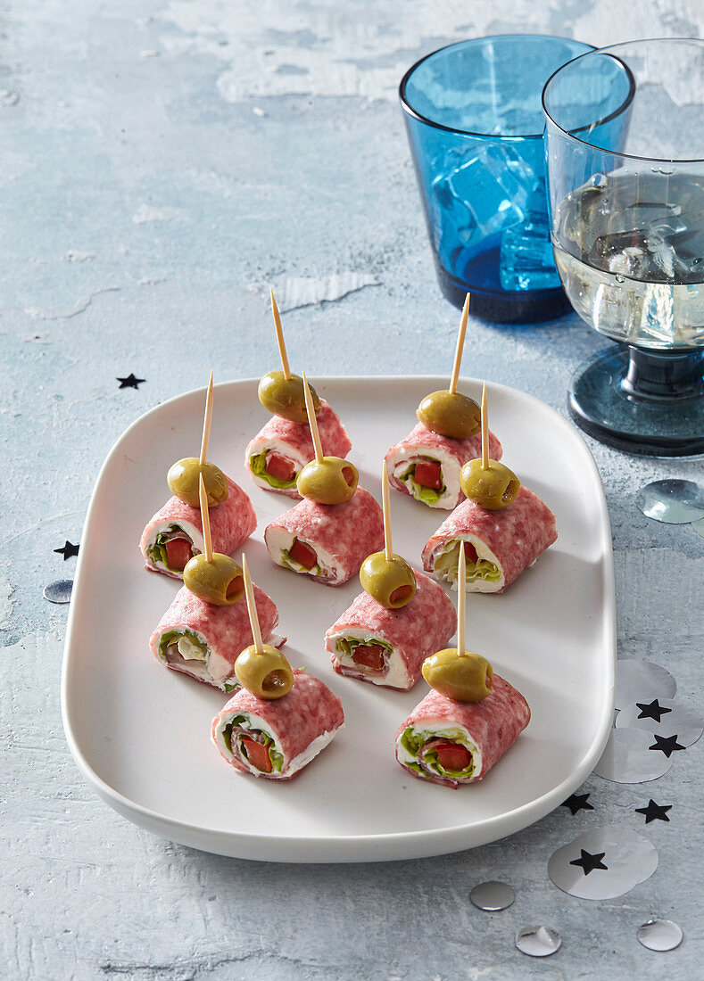 Salami canapes with cheese