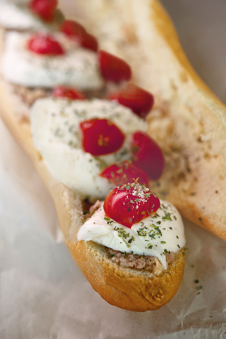 Baguette with tuna, mozzarella and cherry tomatoes