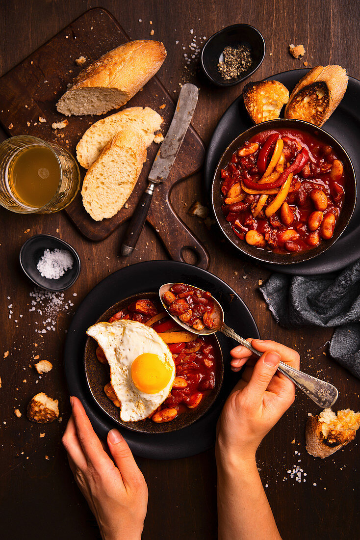 Brittany style beans with paprika and eggs