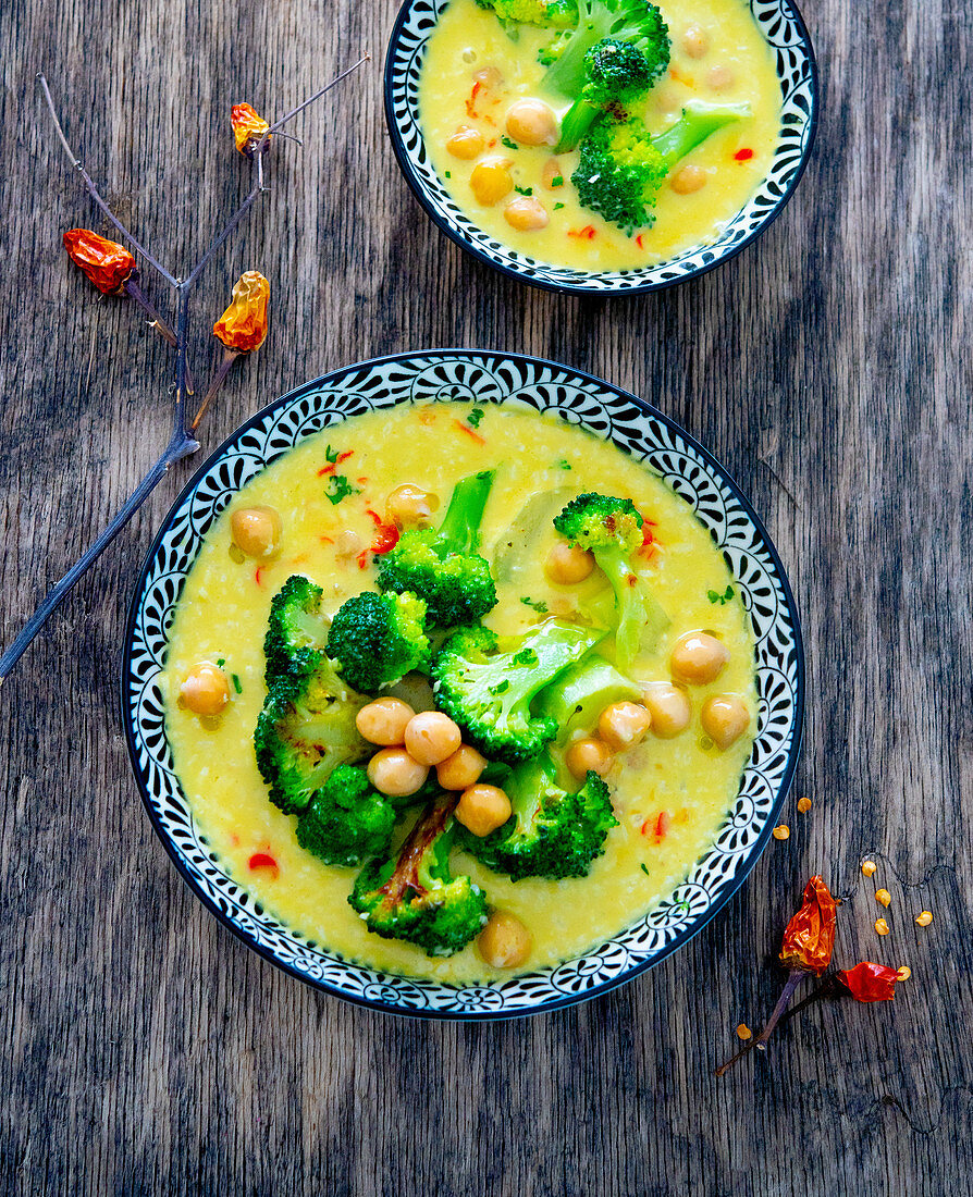 Vegan broccoli and chickpea curry with chilli